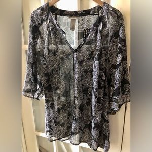 Women’s v neck sequined sheer floral shirt sleeve tunic blouse in size 14/16W
